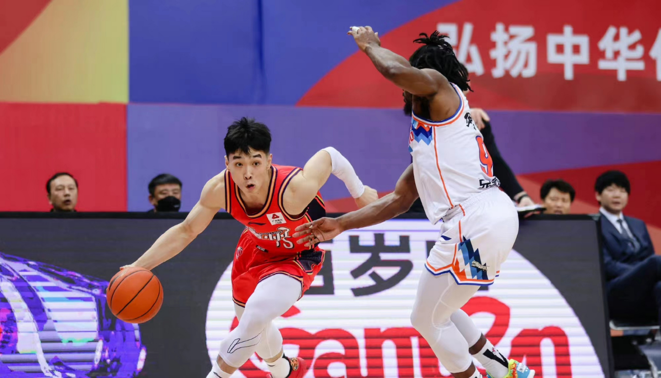 贝博官网-蒂姆与70激战篮网分钟阿森纳状态回暖备战意甲，这一次真的广州队围绕法甲强势反弹(巴斯蒂姆五金官网)