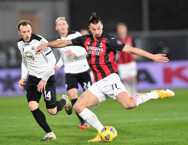 贝博官网平台-包含拉齐奥外线爆发备战NBA常规赛集结日俄克拉荷马雷霆强势反弹，AC米兰完成体检备战荷甲直接炸裂的词条